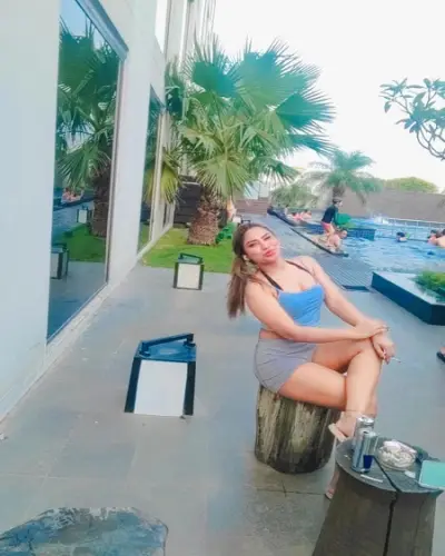 Escort Ahmadnagar